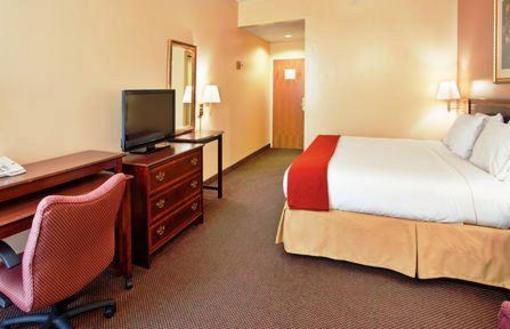 фото отеля Holiday Inn Express Marshfield Springfield Area