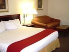 фото отеля Holiday Inn Express Marshfield Springfield Area