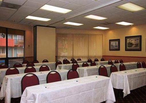 фото отеля Quality Inn South at the Falls