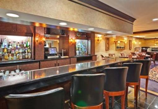 фото отеля Holiday Inn Chicago Oakbrook