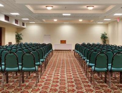 фото отеля Ramada Biltmore West