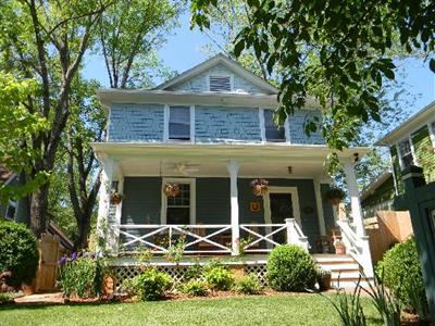 фото отеля Louisa's Porch Home Stay Bed and Breakfast