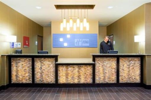 фото отеля Holiday Inn Express Hotel & Suites Denver Northeast - Brighton