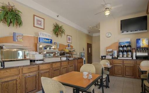 фото отеля Holiday Inn Express Century City