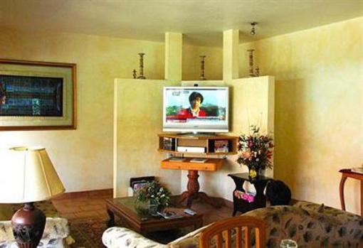 фото отеля Centre Court B&B Durban