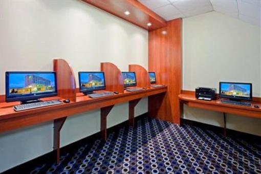 фото отеля Holiday Inn Philadelphia Stadium
