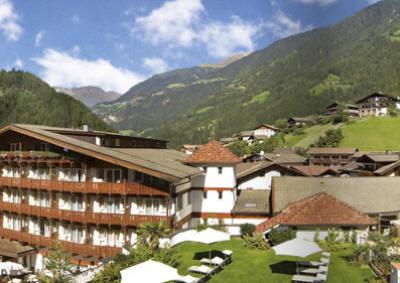 фото отеля Hotel Stroblhof St. Leonhard In Passeier
