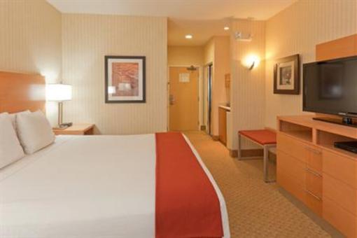 фото отеля Holiday Inn Express Hotel & Suites Pacifica