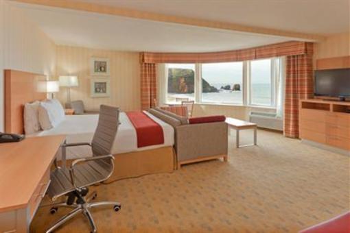 фото отеля Holiday Inn Express Hotel & Suites Pacifica