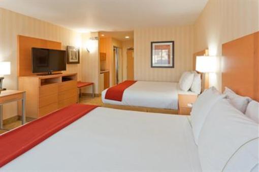 фото отеля Holiday Inn Express Hotel & Suites Pacifica