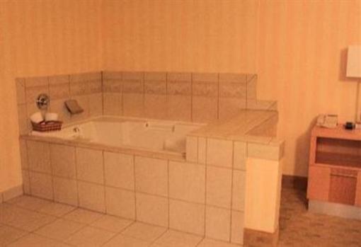 фото отеля Holiday Inn Express Hotel & Suites Pacifica
