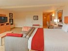 фото отеля Holiday Inn Express Hotel & Suites Pacifica