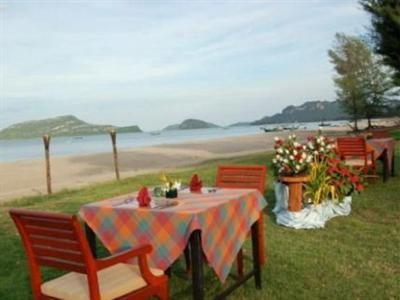 фото отеля The Privacy Beach Resort and Spa Pranburi