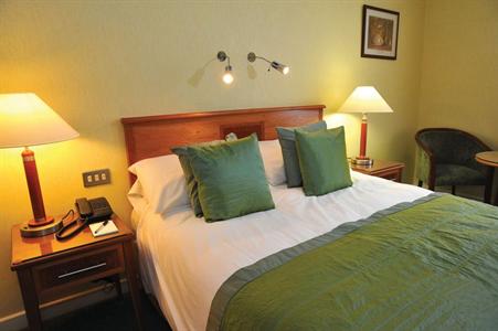 фото отеля BEST WESTERN PREMIER Blunsdon House Hotel