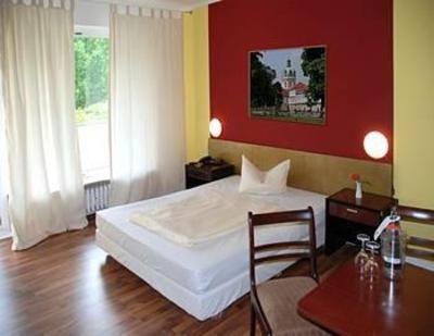 фото отеля Alecsa Hotel am Olympiastadion