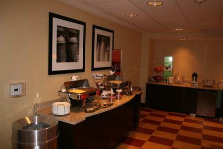 фото отеля Hampton Inn and Suites East Hartford