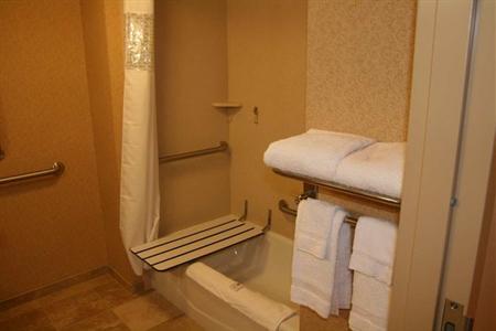 фото отеля Hampton Inn and Suites East Hartford