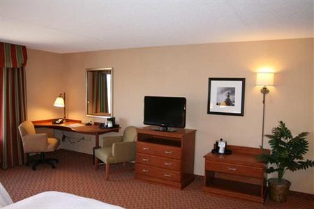 фото отеля Hampton Inn and Suites East Hartford