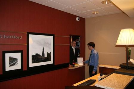 фото отеля Hampton Inn and Suites East Hartford