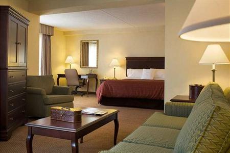 фото отеля Doubletree Boston Milford