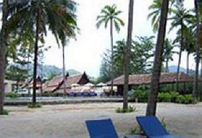 фото отеля Royal Bangsak Beach Resort Phang Nga