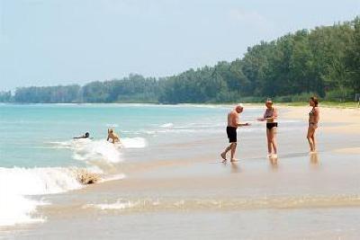 фото отеля Royal Bangsak Beach Resort Phang Nga