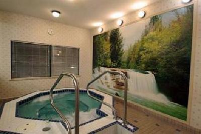 фото отеля Poco Inn & Suites Hotel