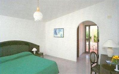 фото отеля Hotel Villaggio Stromboli Ricadi