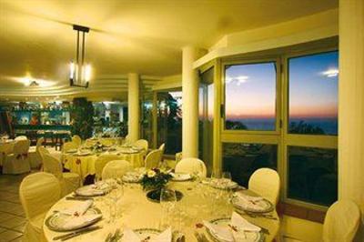фото отеля Hotel Villaggio Stromboli Ricadi