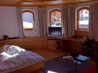 фото отеля Alpenhotel Bitschnau