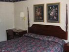 фото отеля Hilcrest Inn