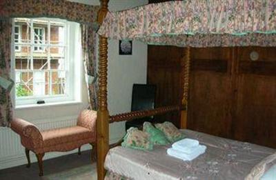 фото отеля The Three Tuns Hotel Baldock