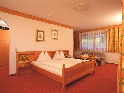 фото отеля Hotel Landhaus Zillertal
