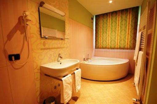 фото отеля La Dolce Vita Hotel & Motel Villa di Serio