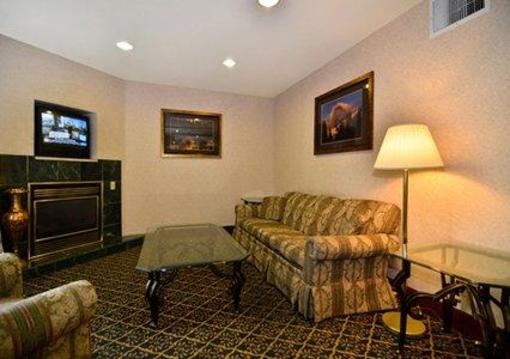 фото отеля Quality Inn & Suites Weed