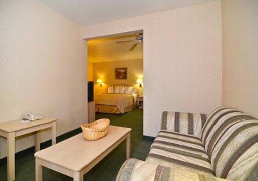 фото отеля Quality Inn & Suites Weed