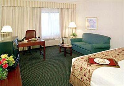 фото отеля Courtyard by Marriott Minneapolis St. Paul/Roseville