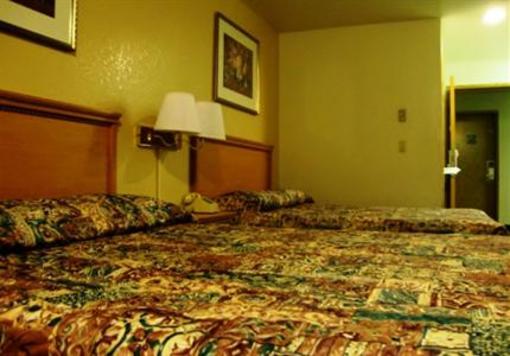 фото отеля Ferryman's Inn & Suites