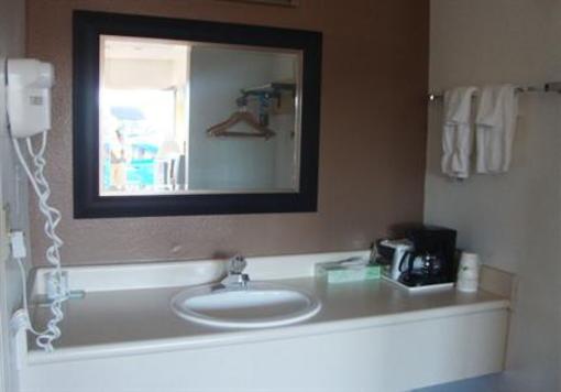 фото отеля Ferryman's Inn & Suites