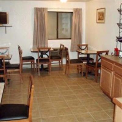 фото отеля Ferryman's Inn & Suites