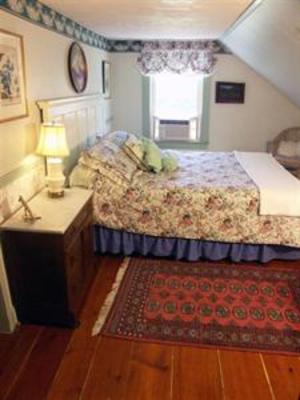 фото отеля Open Hearth Inn