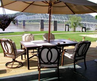 фото отеля Riverboat Inn