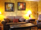 фото отеля Riverboat Inn