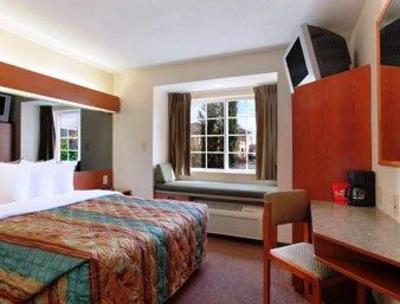 фото отеля Microtel Inn & Suites by Wyndham Augusta Riverwatch