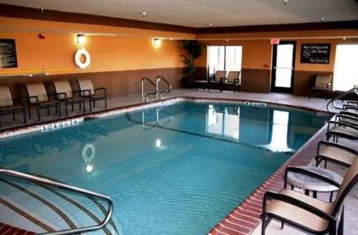 фото отеля Hampton Inn & Suites Buda