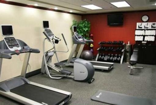 фото отеля Hampton Inn & Suites Buda