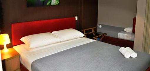 фото отеля Golden Leaf Hotel