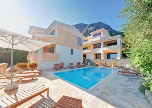 фото отеля Glyfa Corfu Apartments