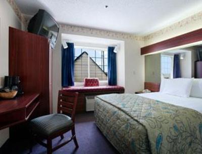 фото отеля Microtel Inn & Suites Detroit Roseville (Michigan)