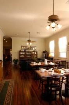 фото отеля Elysian Fields Inn New Orleans